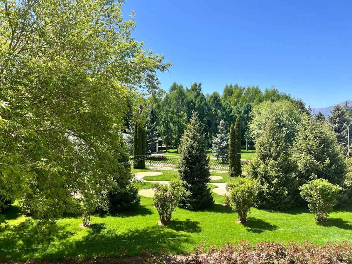 Радуга Иссык-Куль Aparthotel Chon-Sary-Oy Bagian luar foto